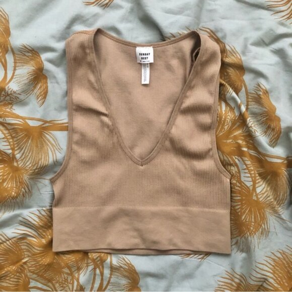 Sunday Best sinchseamless v neck tank M tan - Picture 1 of 1